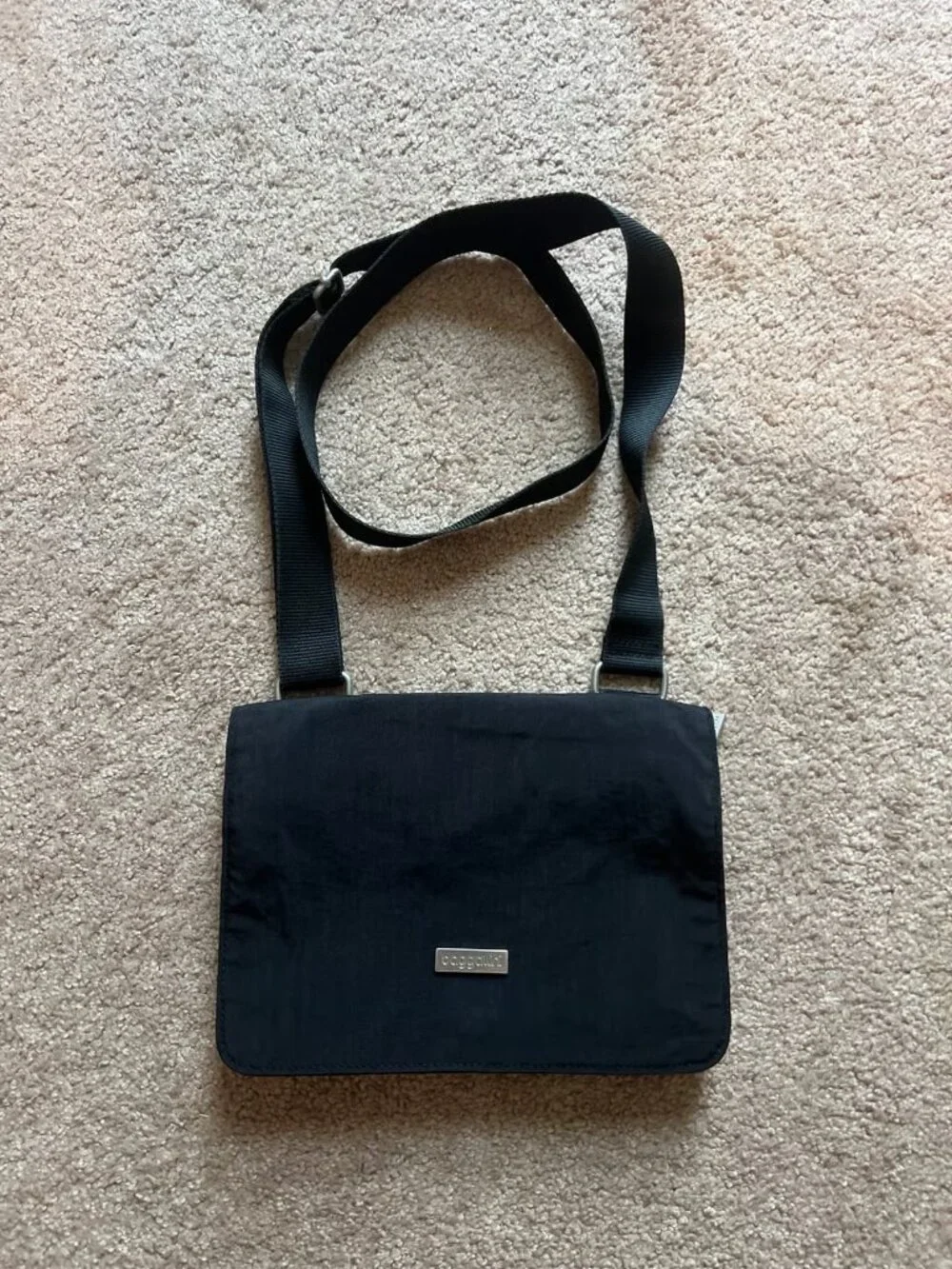 Baggallini Black Nylon Crossbody Shoulder Bag Accordion 3 Zip Purse